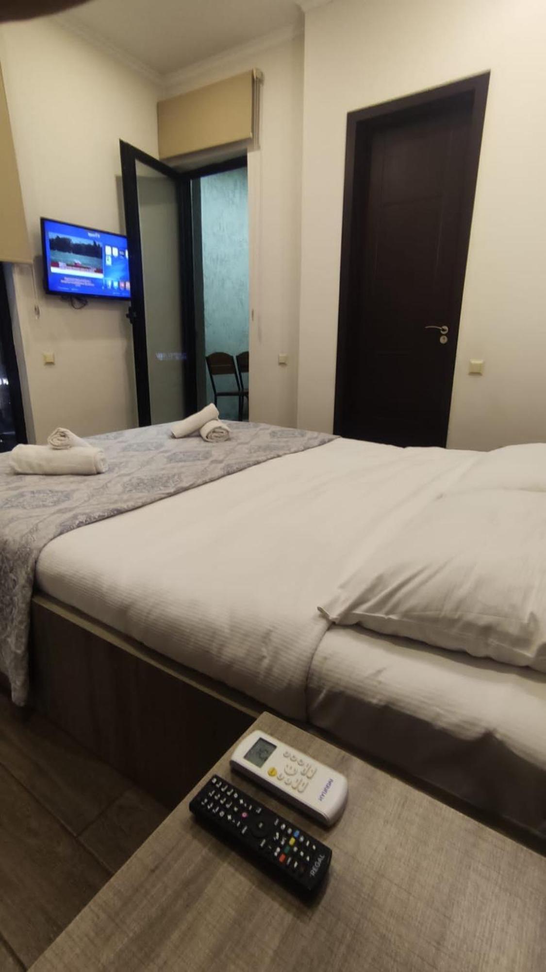 Batumi Hotel ภายนอก รูปภาพ