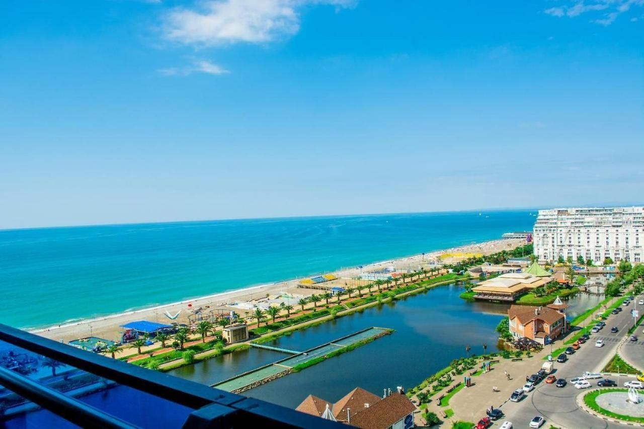 Batumi Hotel ภายนอก รูปภาพ