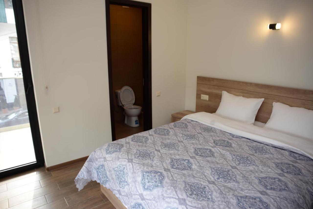 Batumi Hotel ภายนอก รูปภาพ